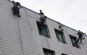 乌鲁木齐蜘蛛人外墙清洗